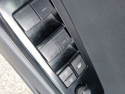 Used 2025 Toyota Camry LE FWD image 12