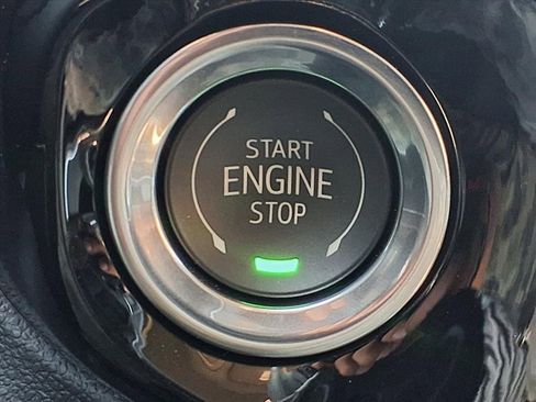 Used 2025 Chevrolet Silverado 2500 LT w/ Z71 Chrome Sport Edition image 8