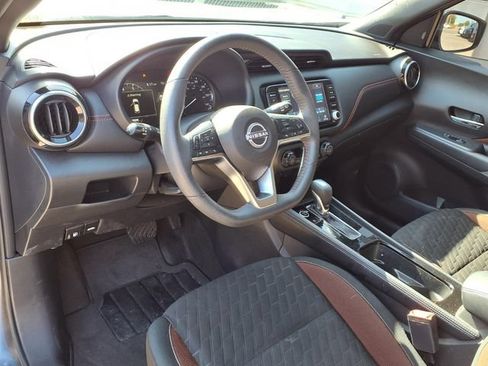 Used 2023 Nissan Kicks SR FWD image 4