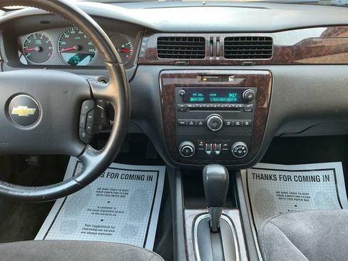 Used 2012 Chevrolet Impala LT w/ LT Sunroof Package FWD image 17