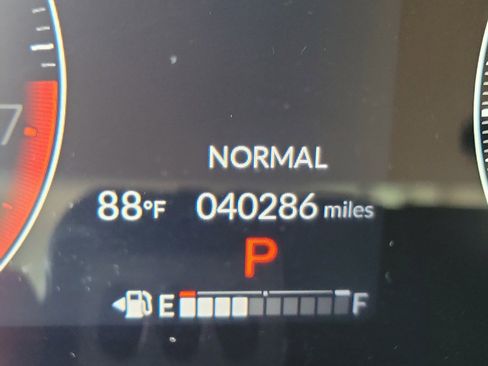 Used 2023 Honda HR-V LX image 21