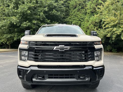 New 2026 Chevrolet Silverado 2500 Custom w/ Custom Value Package AWD/4WD image 5