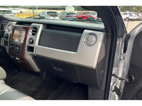 Used 2012 Ford F150 Lariat w/ Lariat Chrome Pkg image 16