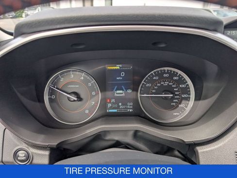Used 2023 Subaru Crosstrek 2.5i Limited AWD/4WD image 22