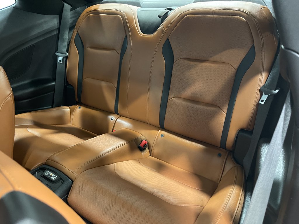 Used 2018 Chevrolet Camaro SS RWD image 29