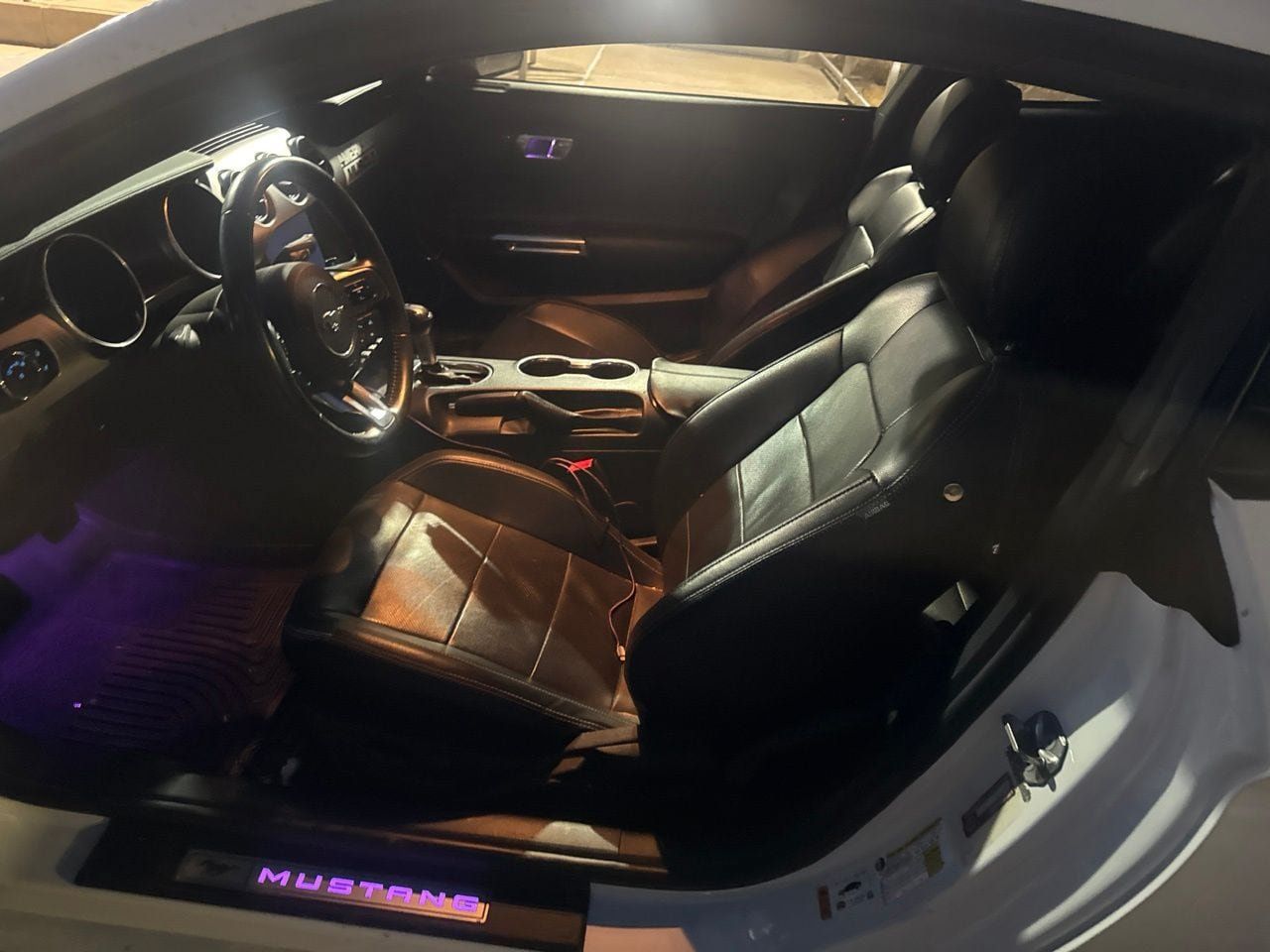 Used 2020 Ford Mustang GT Premium RWD image 9