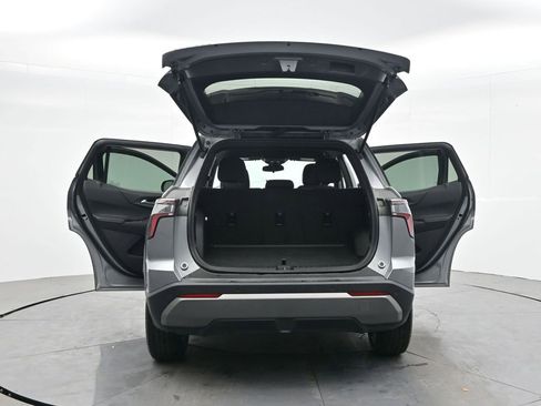 Used 2025 Chevrolet Equinox LT image 42