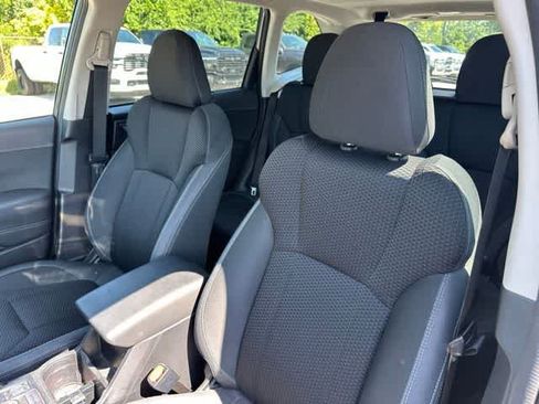 Used 2023 Subaru Forester Premium AWD/4WD image 4