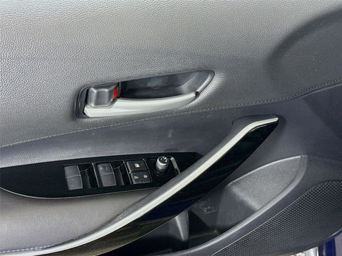 Used 2020 Toyota Corolla XSE FWD image 11