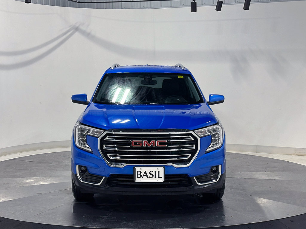 Used 2024 GMC Terrain SLT AWD/4WD image 9
