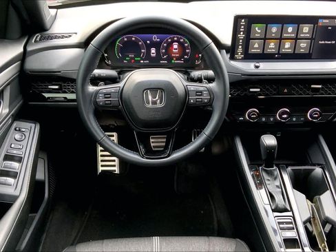 Used 2024 Honda Accord Sport image 10