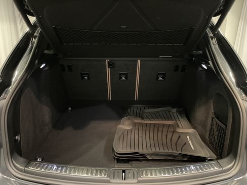Used 2020 Porsche Macan S AWD/4WD image 27