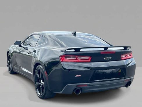 Used 2018 Chevrolet Camaro SS RWD image 6