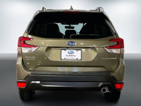 Used 2023 Subaru Forester Limited image 4