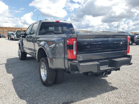 New 2026 Ford F450 Platinum w/ FX4 Off-Road Package image 7