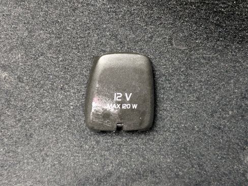 Certified 2023 Volvo XC90 B6 Plus w/ Protection Package Premier image 17