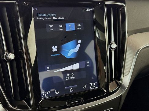 Used 2019 Volvo S60 T5 R-Design image 18