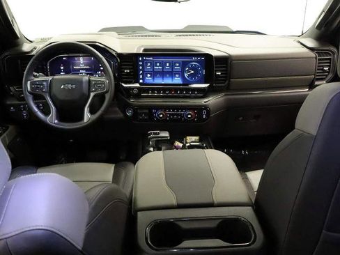 Used 2025 Chevrolet Silverado 1500 ZR2 w/ Technology Package image 34