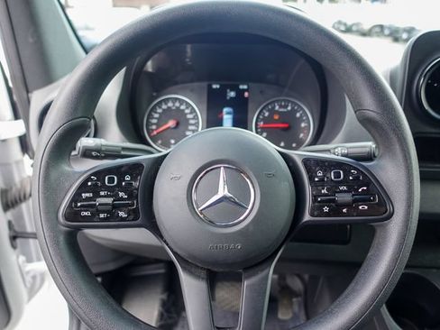 Used 2023 Mercedes-Benz Sprinter 2500 image 12
