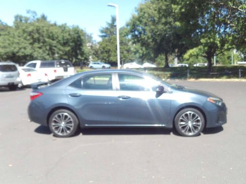 Used 2015 Toyota Corolla S FWD image 6