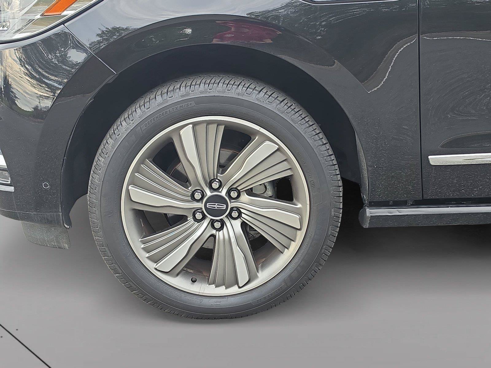 Used 2019 Lincoln Navigator L Reserve AWD/4WD image 9