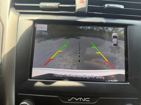 Used 2019 Ford Fusion SEL FWD image 25