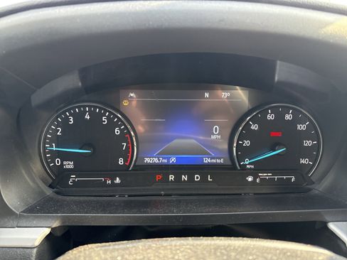 Used 2021 Ford Explorer XLT RWD image 4