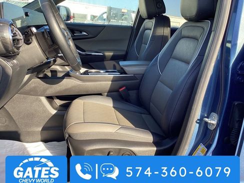 Used 2025 Chevrolet Equinox LT w/ Convenience Package II AWD/4WD image 14