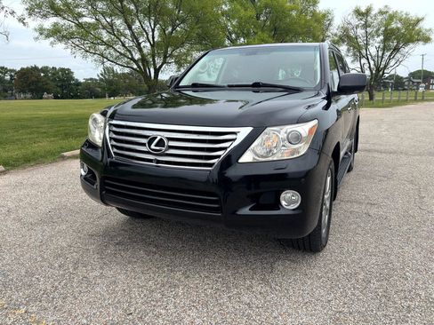 Used 2009 Lexus LX 570 4WD 4dr image 4