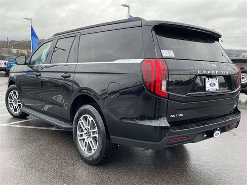 New 2025 Ford Expedition Max Active image 3