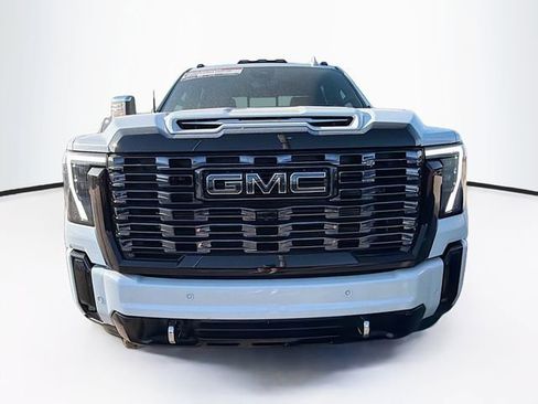 New 2026 GMC Sierra 2500 Denali Ultimate AWD/4WD image 2