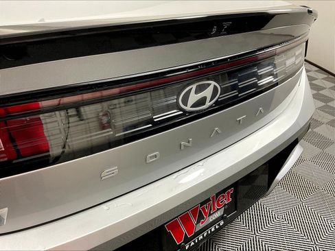 Used 2025 Hyundai Sonata SEL FWD image 24