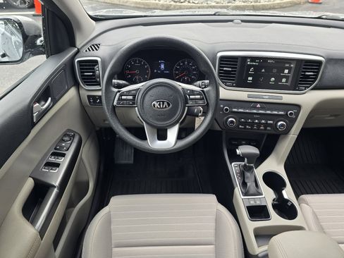 Used 2021 Kia Sportage LX w/ LX Fwd Popular Package image 13
