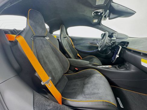 New 2026 McLaren Artura RWD image 22