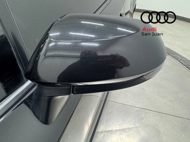 Used 2020 Toyota Corolla SE w/ SE Premium Package FWD image 9