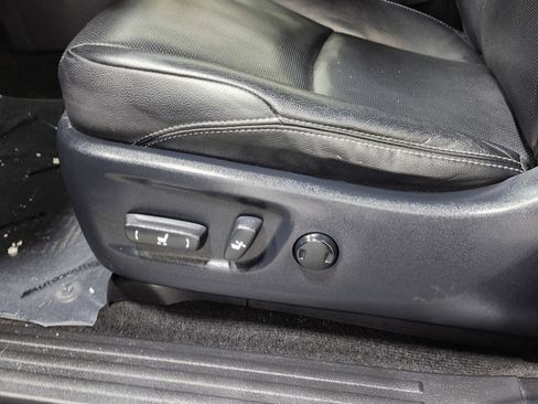 Used 2020 Toyota 4Runner Nightshade image 25