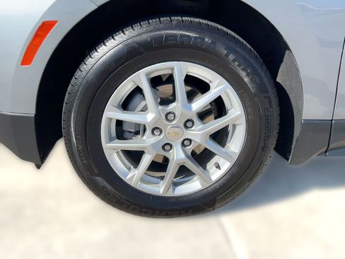 Certified 2023 Chevrolet Equinox LS w/ LS Convenience Package image 11