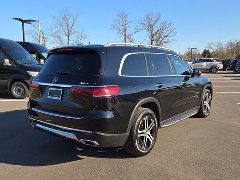 Used 2022 Mercedes-Benz GLS 450 4MATIC image 3