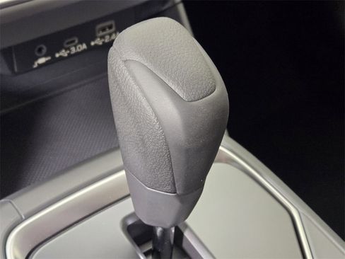 New 2025 Subaru Crosstrek 2.0i Premium image 17
