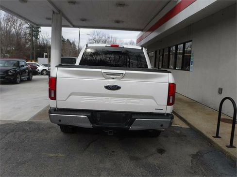 Used 2018 Ford F150 Lariat w/ Equipment Group 502A Luxury image 14