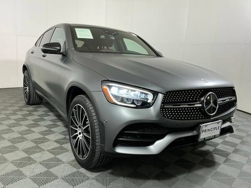 Used 2022 Mercedes-Benz GLC 300 4MATIC Coupe image 4