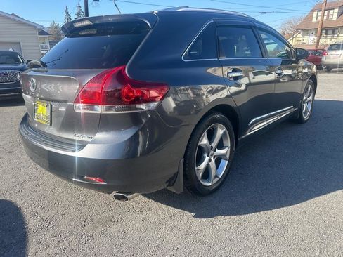 Used 2013 Toyota Venza LE image 5