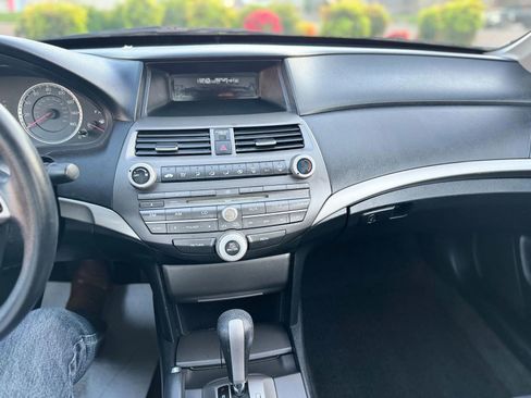 Used 2012 Honda Accord LX image 18