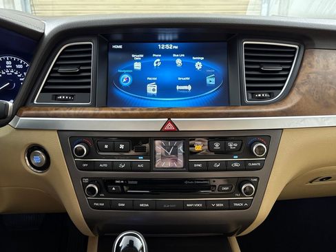 Used 2017 Genesis G80 3.8 w/ Option Group 03 image 18