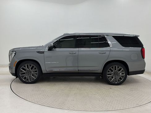 Used 2026 GMC Yukon Denali Ultimate AWD/4WD image 2