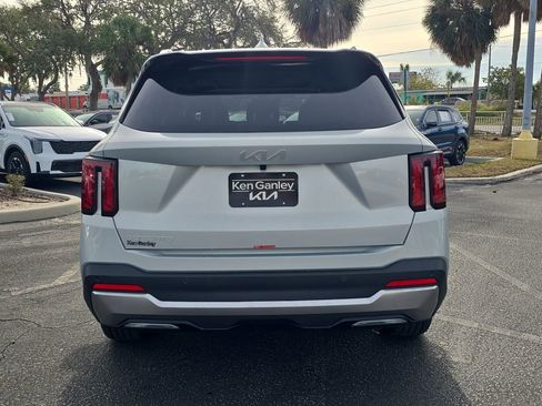 New 2026 Kia Sorento S image 7