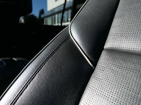 Certified 2021 Cadillac Escalade ESV Sport w/ Driver Assist Tech Package image 14