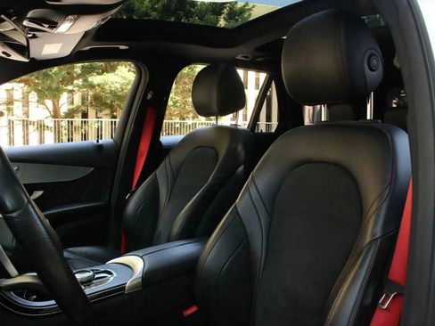 Used 2019 Mercedes-Benz GLC 43 AMG 4MATIC image 19