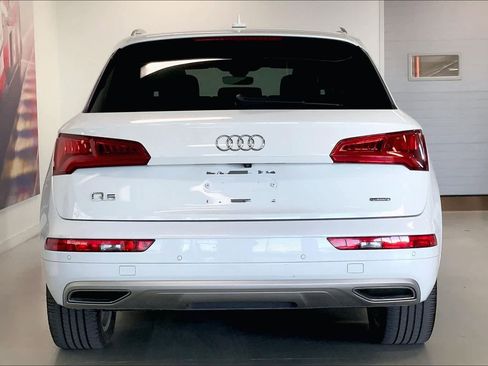 Used 2020 Audi Q5 2.0T Premium Plus w/ Premium Plus Package image 5