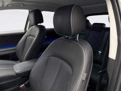 Used 2024 Hyundai Ioniq 5 Limited image 13